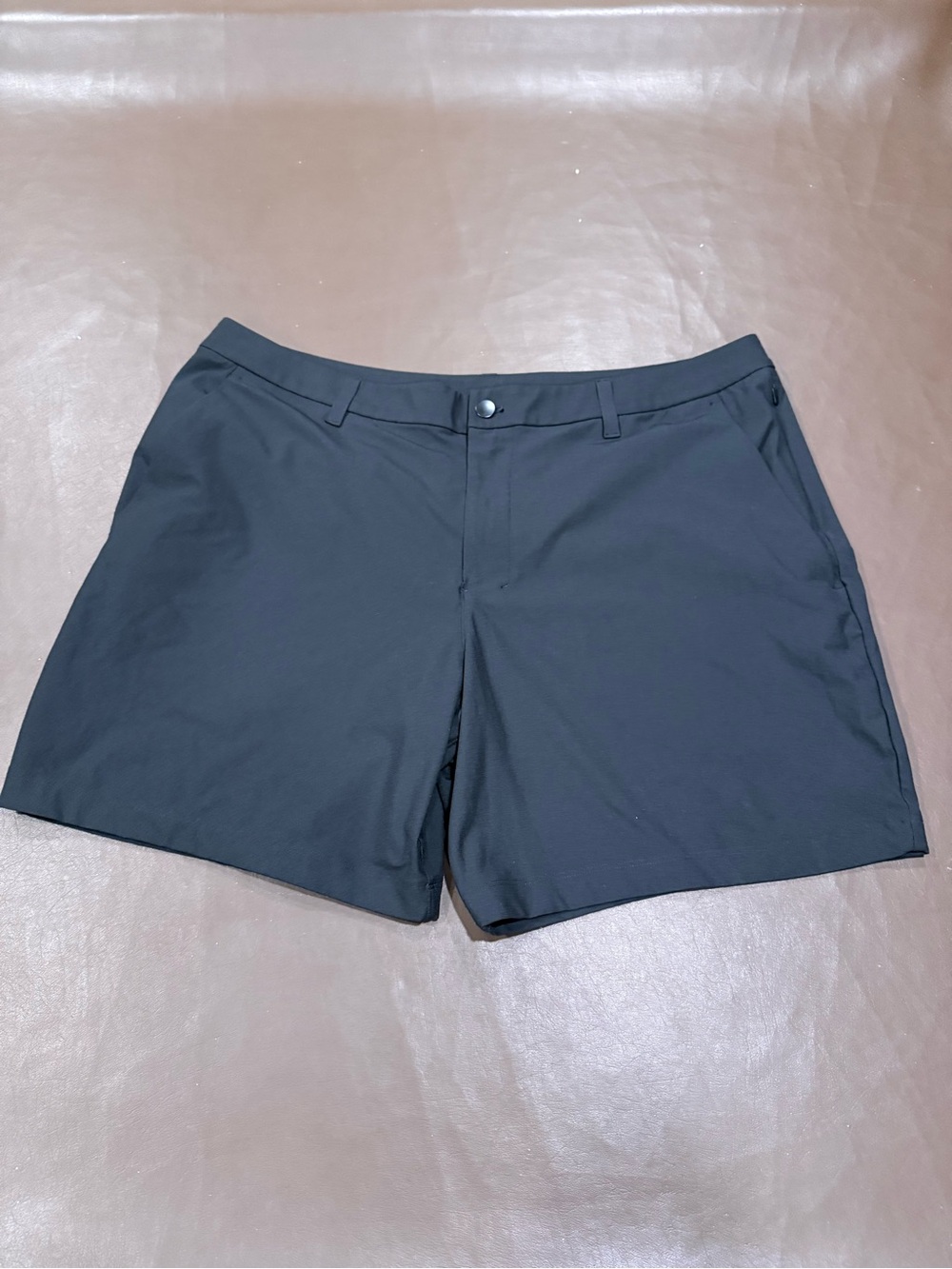 Men’s lululemon commission shorts 7inch
